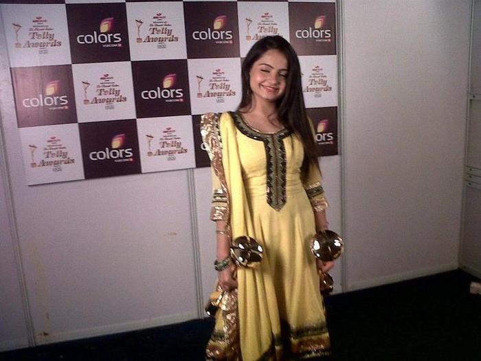 485525_10151792899275061_1579782659_n - Jiaa Manek