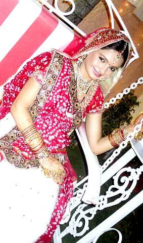 081210054702_gopi1 - Jiaa Manek