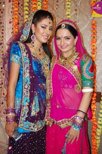 8058688328090123671888d