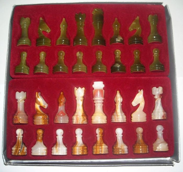 Piese vechi de jad rar = 275 de lei