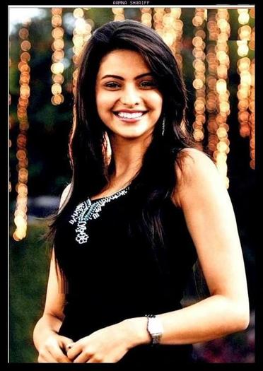 aamna_shariff_looking_beautiful
