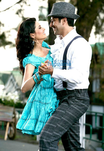 still32 - Aamna Sharif
