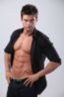 thumb_dorian-popa_3