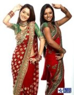  - Sara And Parul Chauhan photoshoot at star parivaar awards 2010