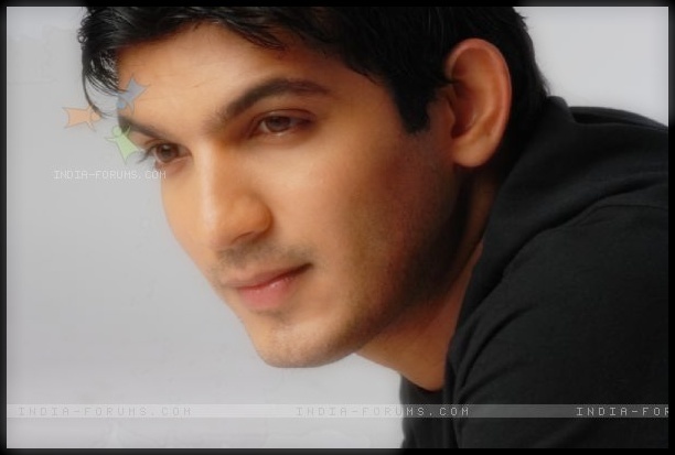  - xx-Arjun Bijlani-xx