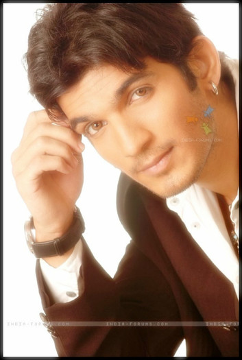  - xx-Arjun Bijlani-xx