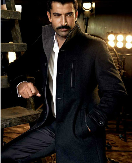 377599_403402266394433_534329757_n - Ezel-Kenan Imirzalioglu 2012