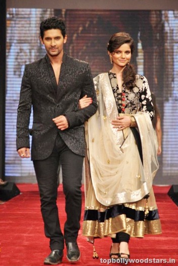 ramp-walk11 - RUBINA DILAIK NEW 5