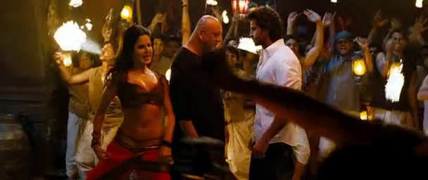 vlcsnap-00301 - Chikni Chameli