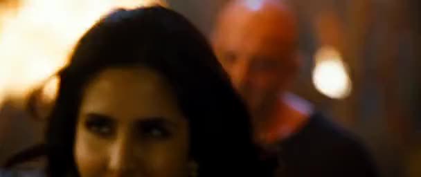 vlcsnap-00316 - Chikni Chameli
