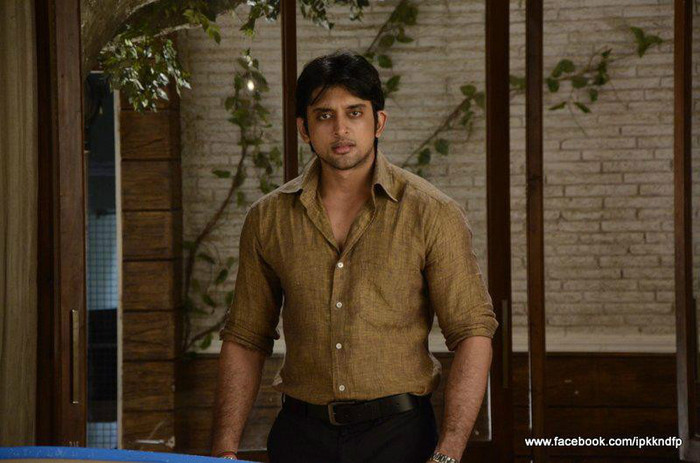 4 - Iss Pyaar Ko Kya Naam Doon - Picture Gallery III