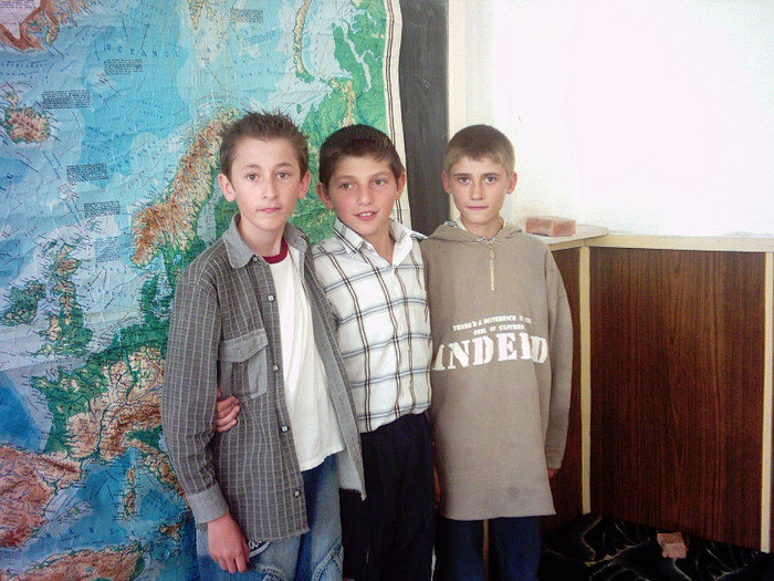 PHOT0090 - elevi 2006