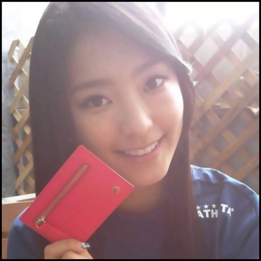 ^^..Dar mie tot Ariel imi place mai mult :)) - CLUB 4
