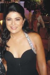 imagesCAMVOABI - Victoria Ruffo