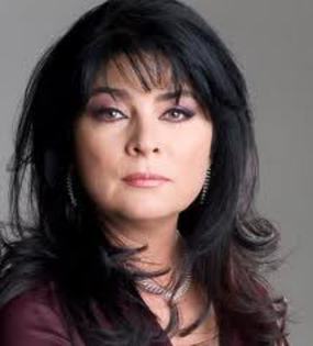 imagesCAVIF6M7 - Victoria Ruffo