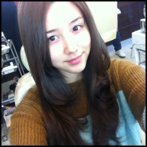 ~> [deschizand ochii]...Ha...AA...scuze...:-s...