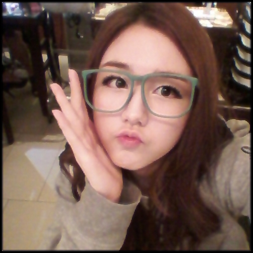 ~>...Yee`:))[se ridica]...totusi cred ca nu a venit nimeni..:-?... - PARK 4