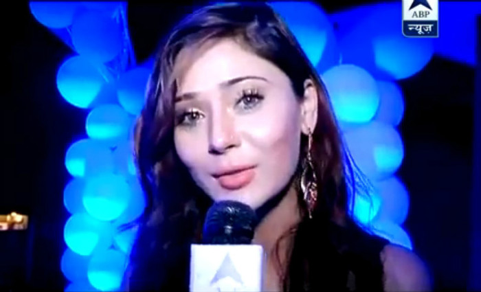  - Capturi - Sara Khan celebrates birthday 2012 by SBS