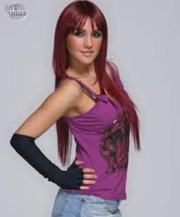 imagesCAIQ46SW - Dulce Maria