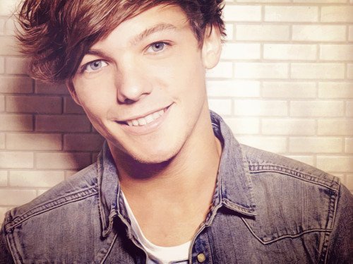 70120906 - LOUIS TOMLINSON