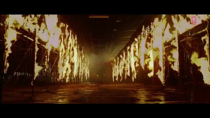 vlcsnap-00187 - Make Some Noise - Desi Boyz
