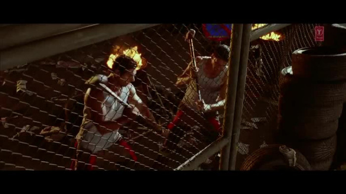 vlcsnap-00210 - Make Some Noise - Desi Boyz