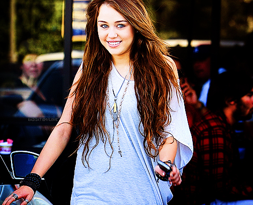 . tumblr with . Miley (23) - 0x - Tumblrs - with - Miley