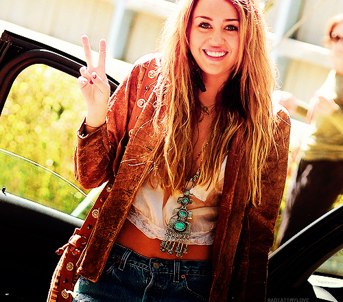 . tumblr with . Miley (33)
