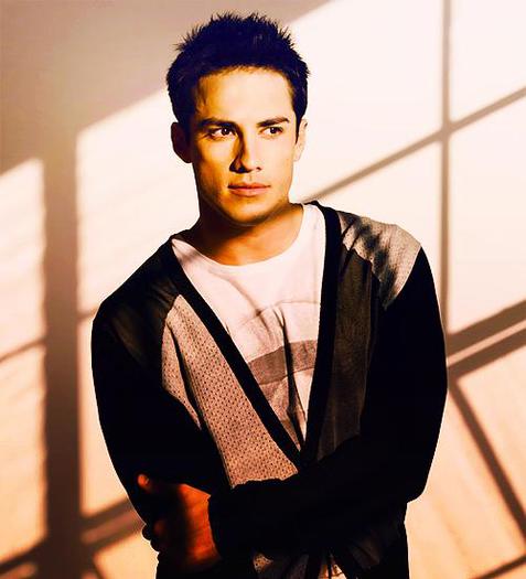 ღ. dwap aja e... poate dak erau shy ailalty era altfel...dar aja doar noy 3;_?= ]]#elle