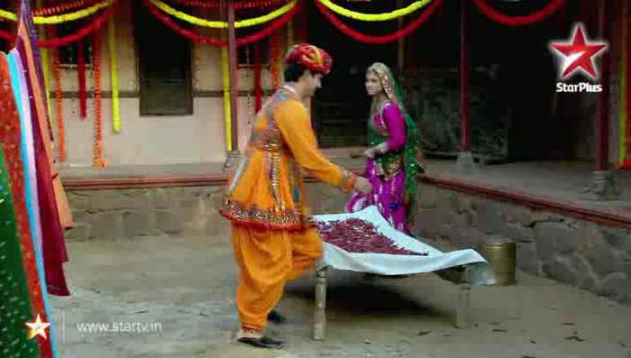 62071_370930386318430_1949605974_n