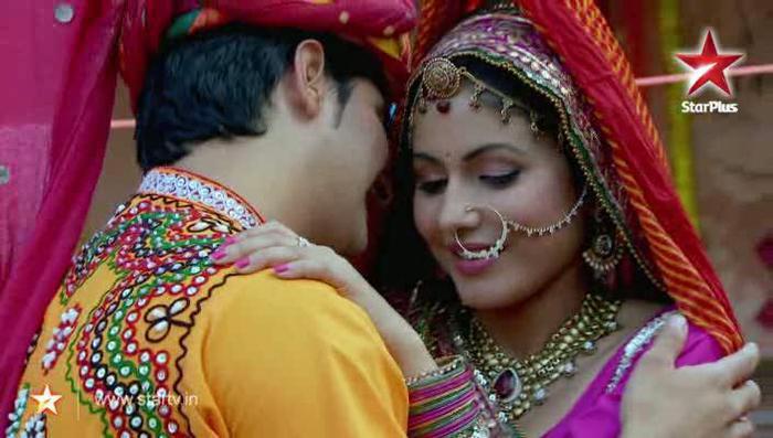 528682_370930679651734_469512558_n