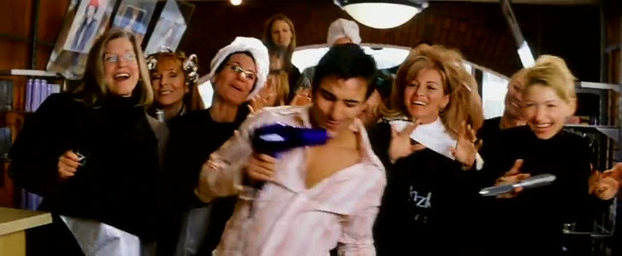 vlcsnap-00348 - Kuch Tu Hua Hai