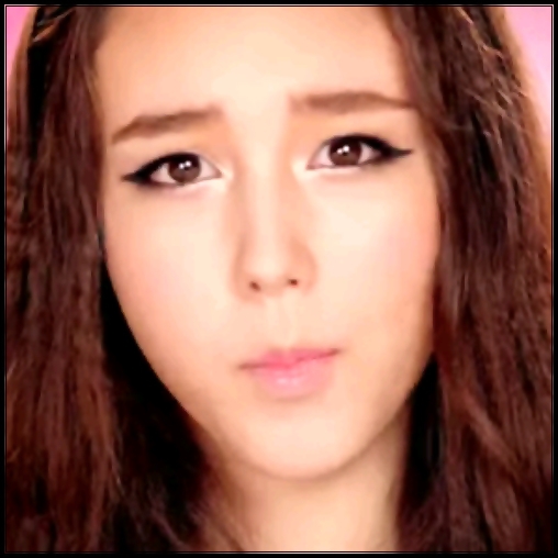 ~> Hai oppa...[se duce si`l ia de brat]..Asculta fetele...de data asta...atat...:o3