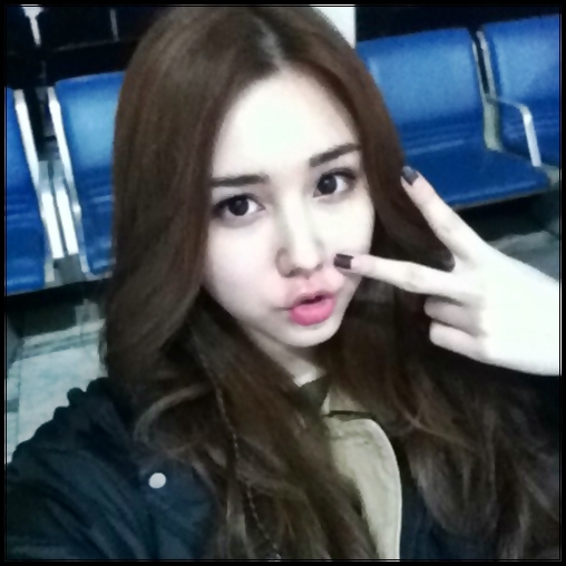 ~> Hey.hey...oppa...pot sa`ti spun asa?..de fapt...esti mai mare...deci..:-?...Bye! - Xx Episodul-41 xX
