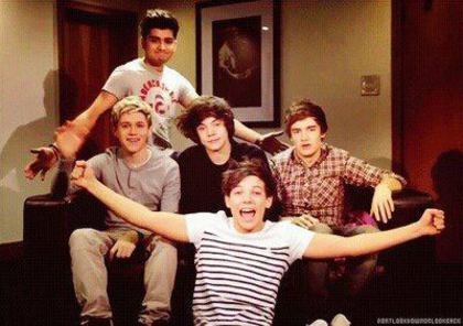 tumblr_mb48ugTMoc1rv1yizo1_400