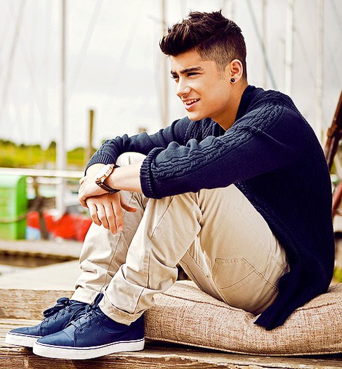 tumblr_lx9ix6cWr01qbm998o1_500-zayn-malik-28811788-500-539.png - One Direction
