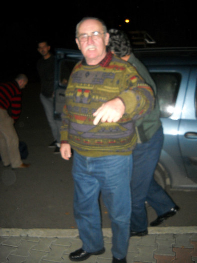 AICI NU MAI VENIM IN VECI