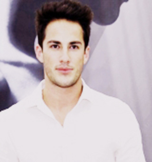 ღ. pfoaaa ne inmultim nu poth sa cred= ]] hey #klaus!