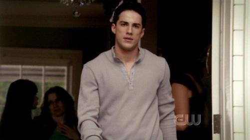 ღ. eu nu stau chyar confortabil;_s= ]]