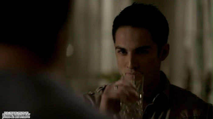 ღ. adik mai pe scurth... thu esty cea care se simte speshall shy nu`ss eu ala care se da speshall...