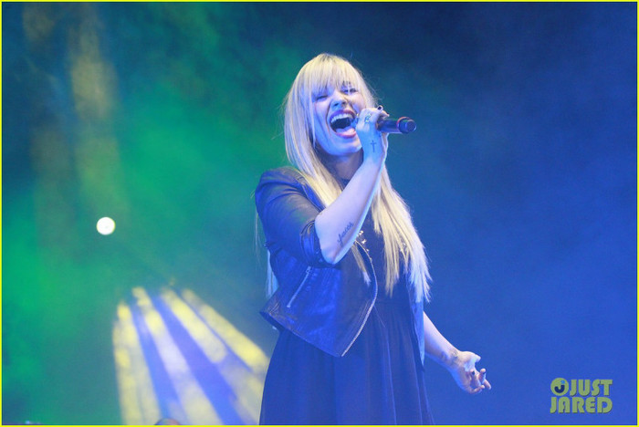 demi-lovato-z-festival-performer-05