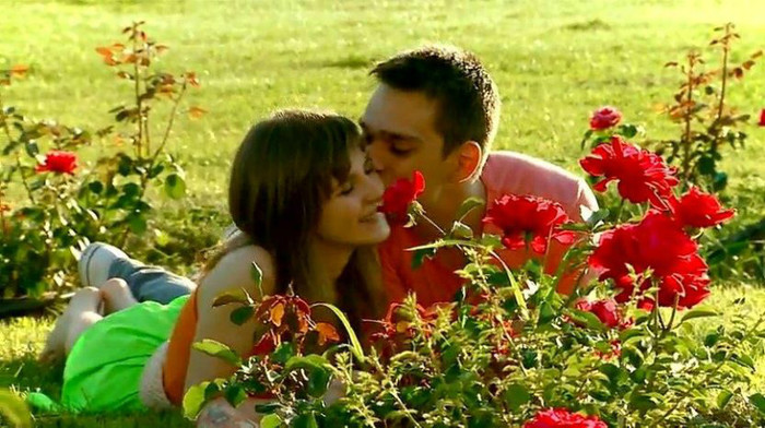 557208_488552657829086_1871491306_n - xxCristina si Vladxx