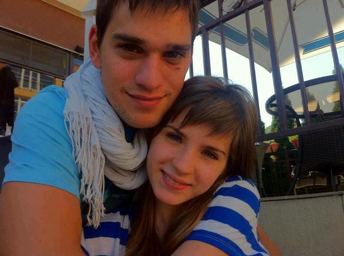 644754_484783368206015_89698461_n - xxCristina si Vladxx