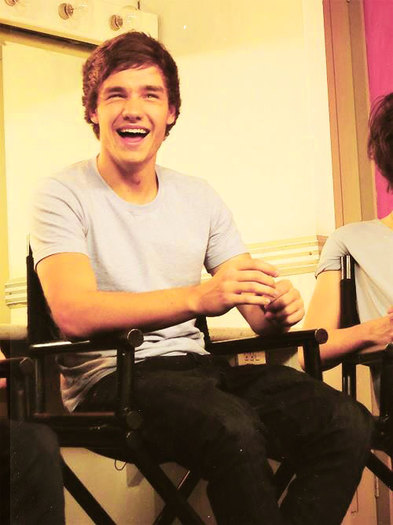 tumblr_mbdv3gd06z1ql3ddco1_500