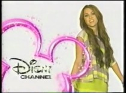 bscap  (41) - 0x - Miley Into - Disney