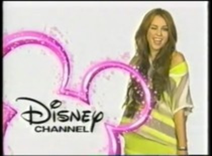 bscap  (44) - 0x - Miley Into - Disney