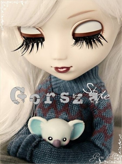 Cineva a prins-o de mana. Cineva a prins-o de mana.