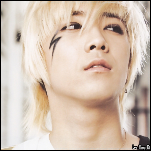 >> [intra in casa]...Hello.