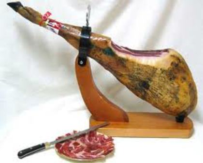 jamon in suport; pulpa de porc preparata dupa retete spaniole
