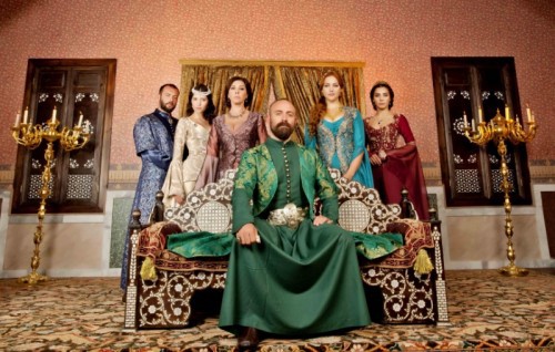 M_Y_3_800x509 - Suleyman Manificul Muhtesem yuzyil-sub domnia iubirii